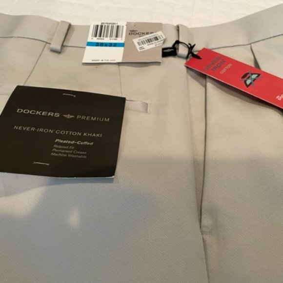 Levi Dockers Brand new with tags! - Picture 8 of 9